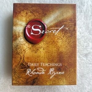 The Secret Daily Teachings Rhonda Byrne Hardcover 365 Day Inspirational Book NEW